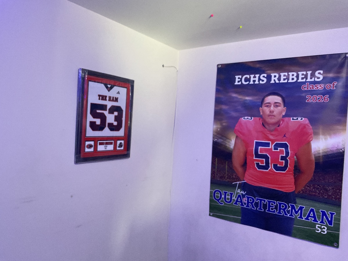 Interior walls and trim painting in Savannah Georgia home by Global Painting crew