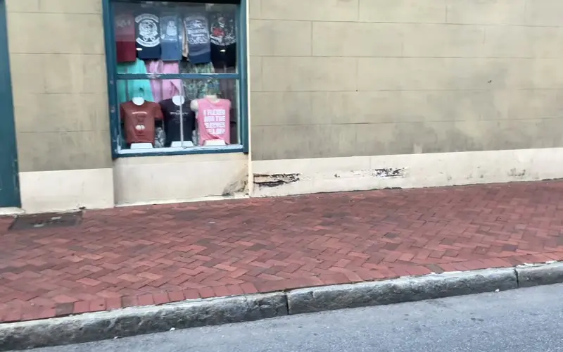 Global Finishes crew: downtown savannah work in Savannah, GA
