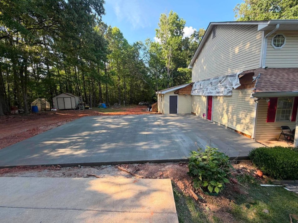 12 / Backyard pad · Mid-finish