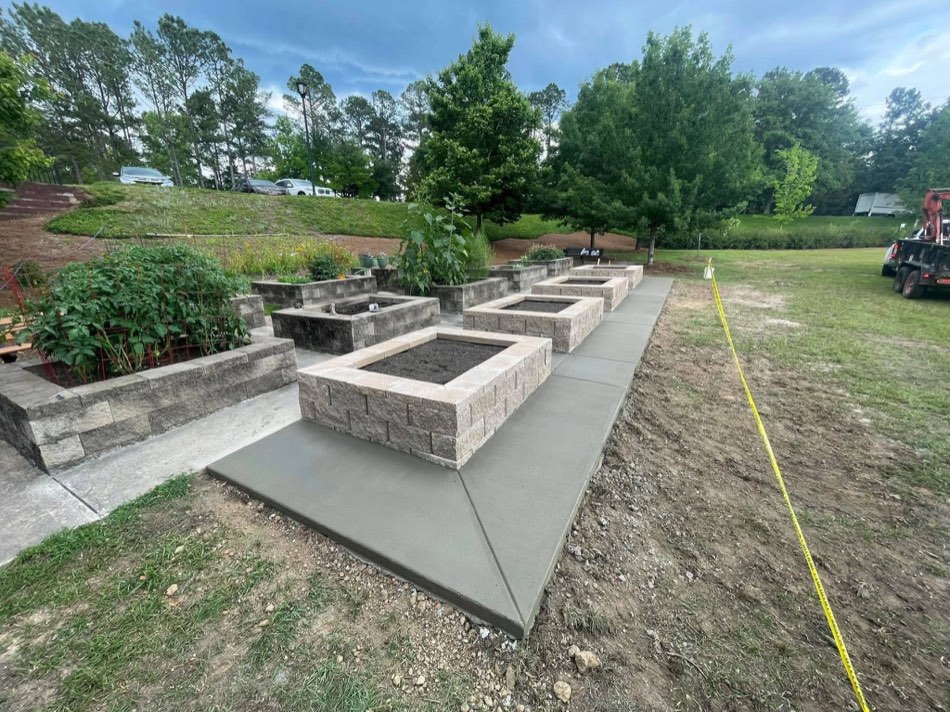 13 / Pool deck patch · Tools in frame