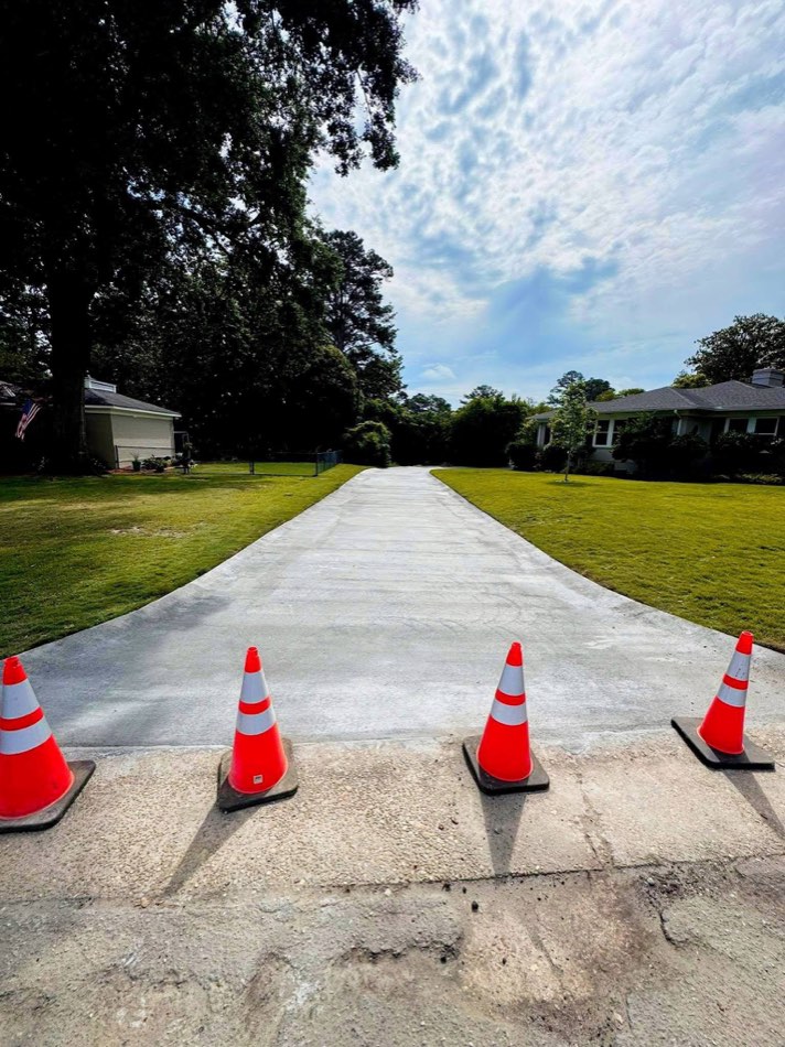 18 / Hillside walkway · Tiered
