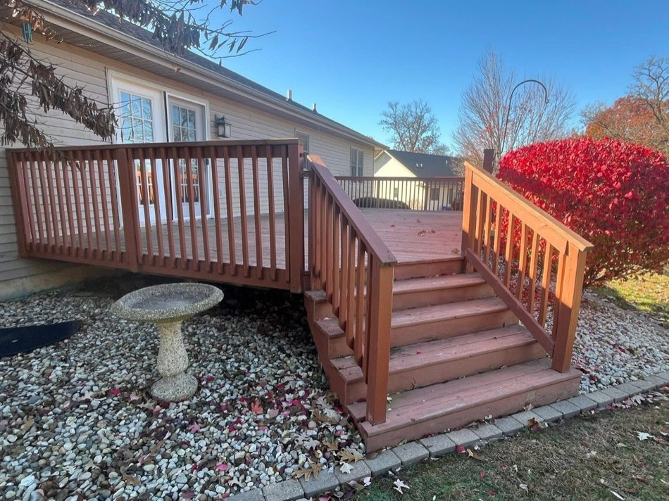 08 / Timber arch · Entrance gate