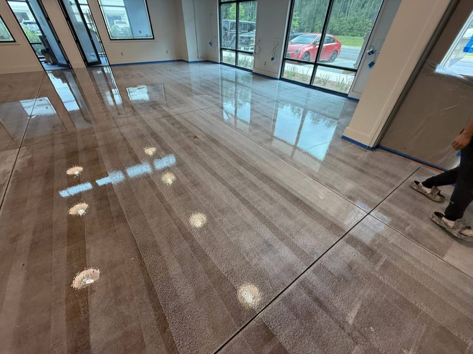 16 / Refinish · Sanded plank