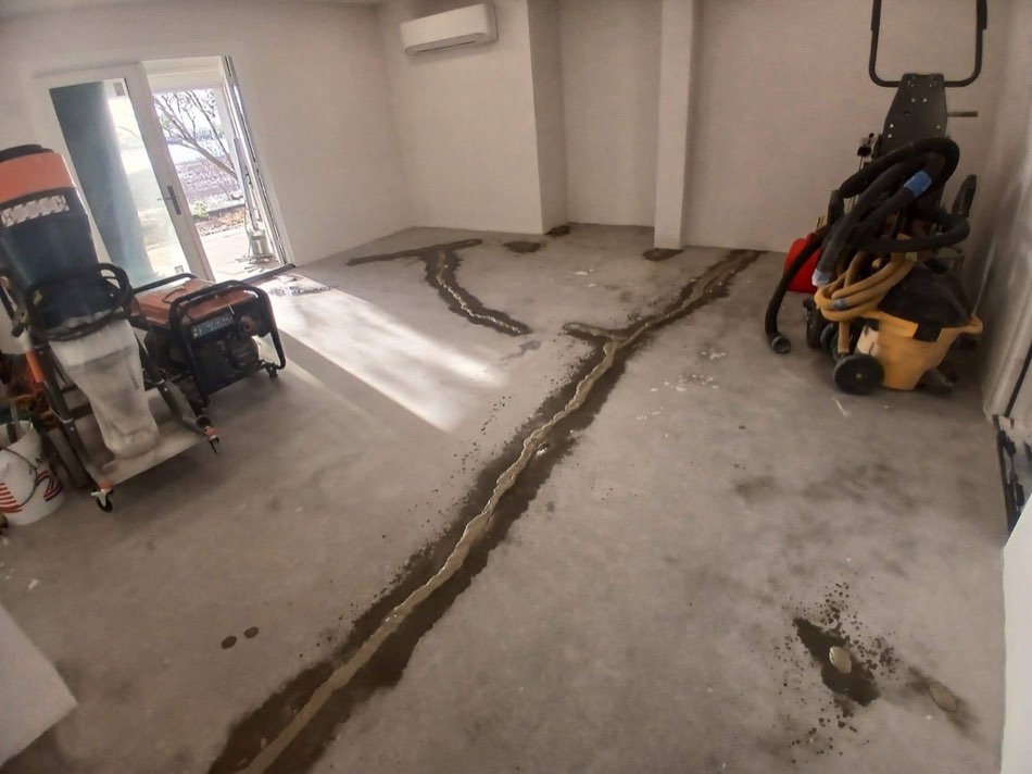 18 / Tile · Wet-area substrate