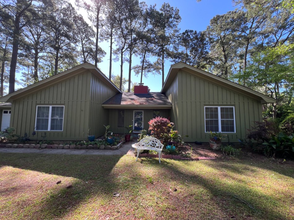19 / Olive house · Exterior finish